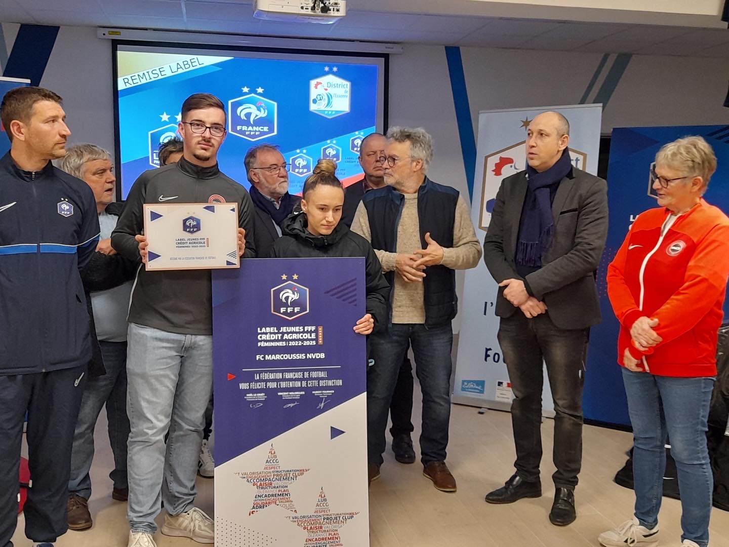REMISE LABELS FUTSAL ET FÉMININ – DISTRICT DE L'ESSONNE DE FOOTBALL